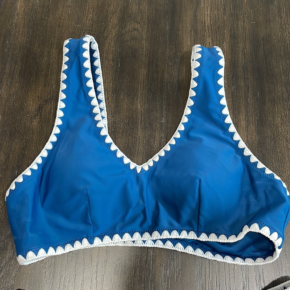 2pc Bikini 👙 - Picture 2 of 4